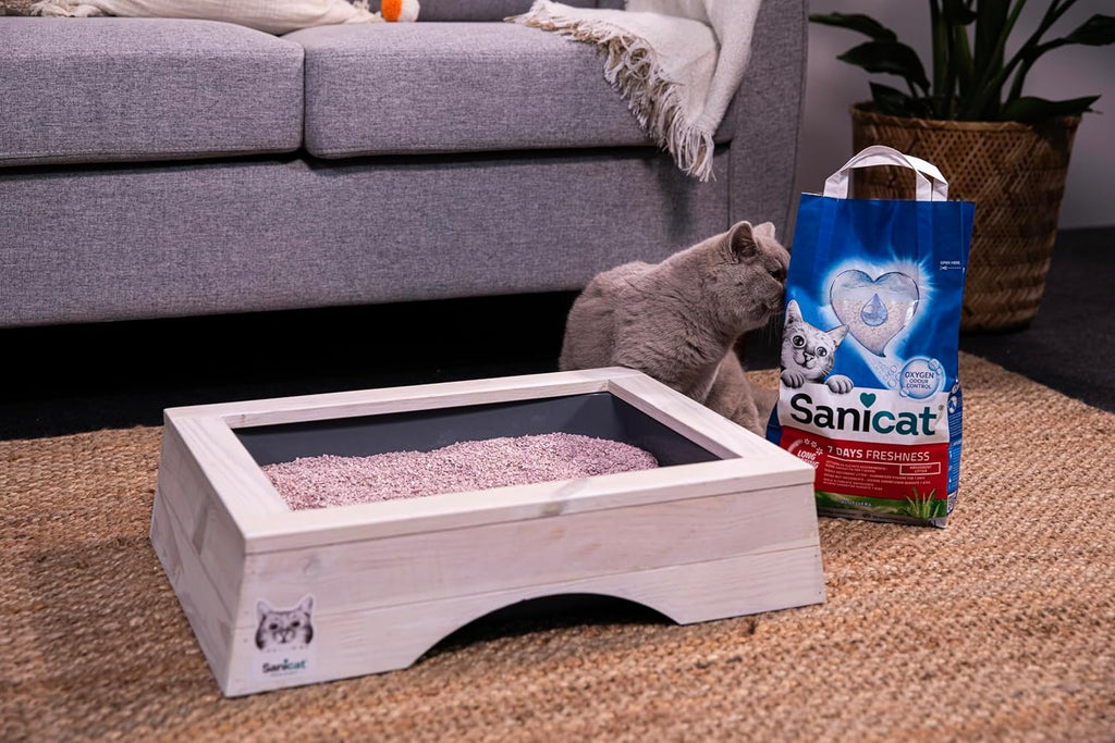 Sanicat - Classic cat litter with Aloe Vera | 7-day odour control | Fast absorption | product for your pet’s hygiene | Keep Your Home Clean | 4L capacity