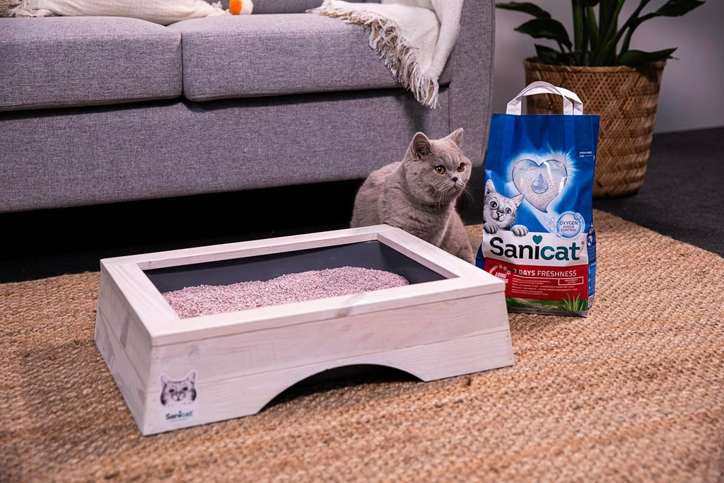 Sanicat - Classic cat litter with Aloe Vera | 7-day odour control | Fast absorption | product for your pet’s hygiene | Keep Your Home Clean | 4L capacity