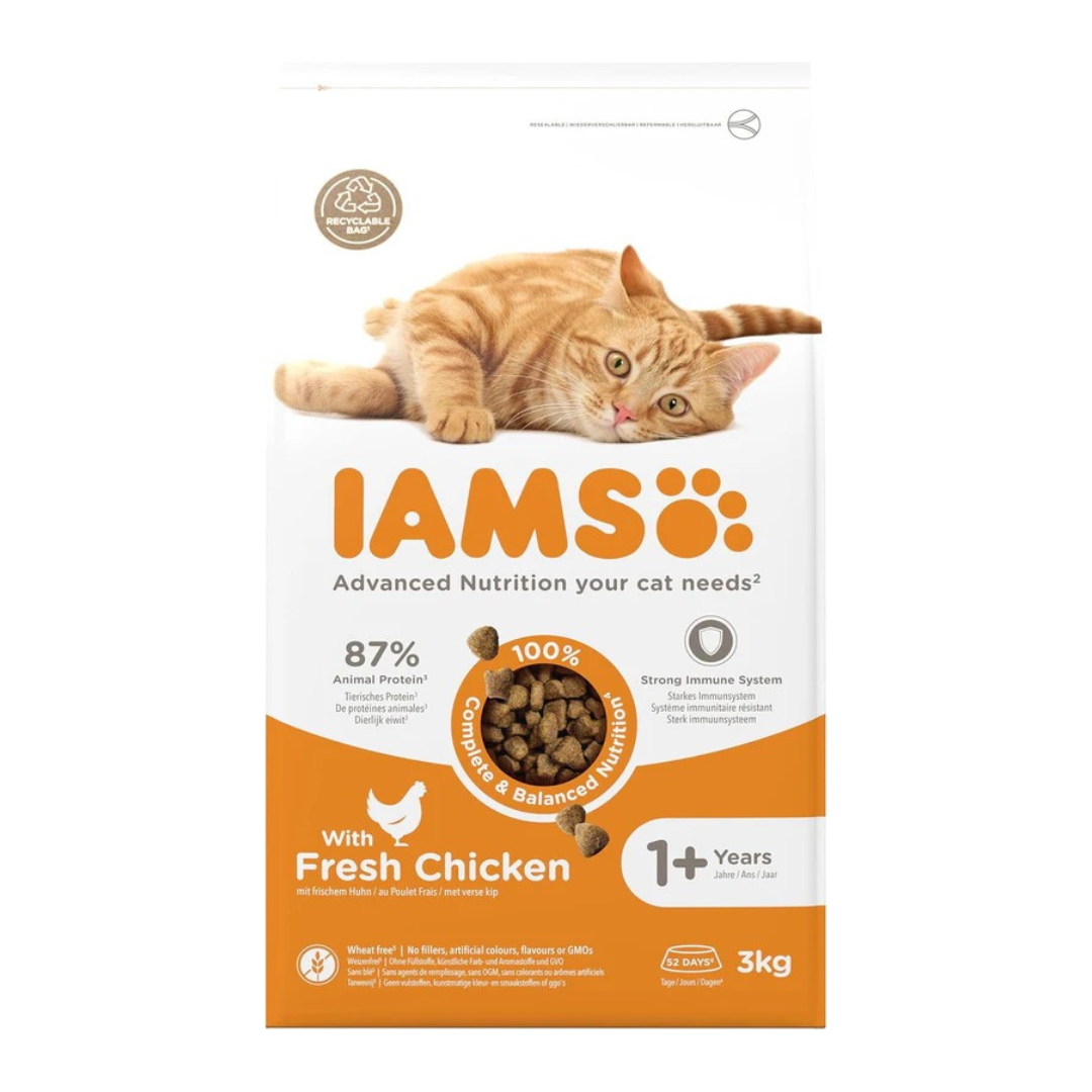 IAMS Adult Complete Dry Cat Food Chicken 3kg - Supports Strong Immune System